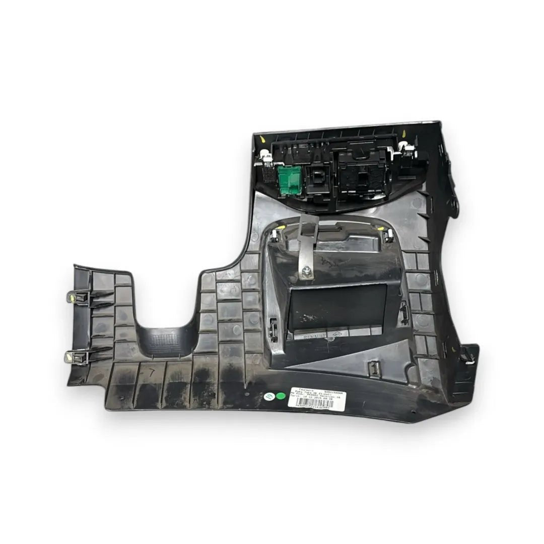 Dettaglio Rivestimento anteriore interno inferiore Renault Clio 4ª Serie 2016–2019 - foto 2