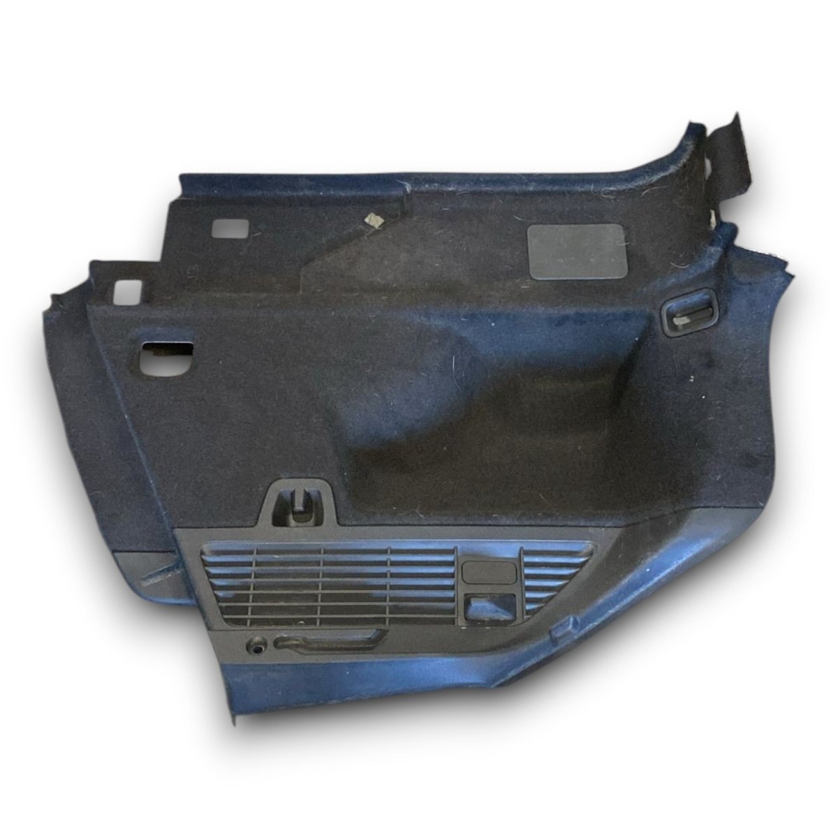Rivestimento bagagliaio laterale sinistro Audi Q2 cod . 81a863879 (2016 > 2026) - F&P CRASH SRL - Ricambi Usati