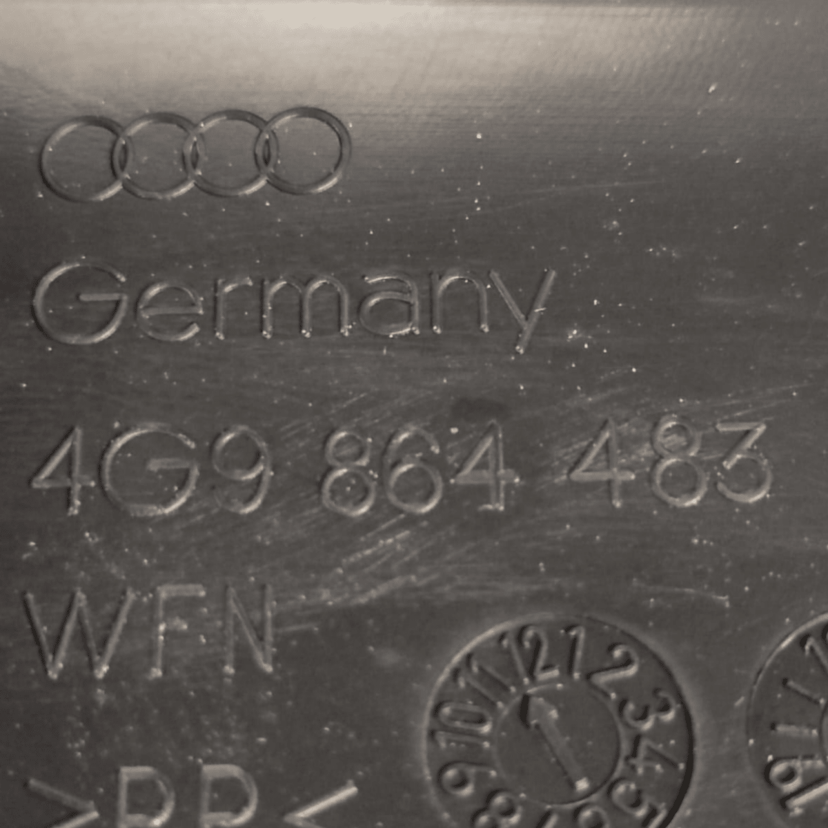 Rivestimento Batticofano Audi A6 C7 cod: 4g9864483 (2011 - 2018) - F&P CRASH SRL - Ricambi Usati