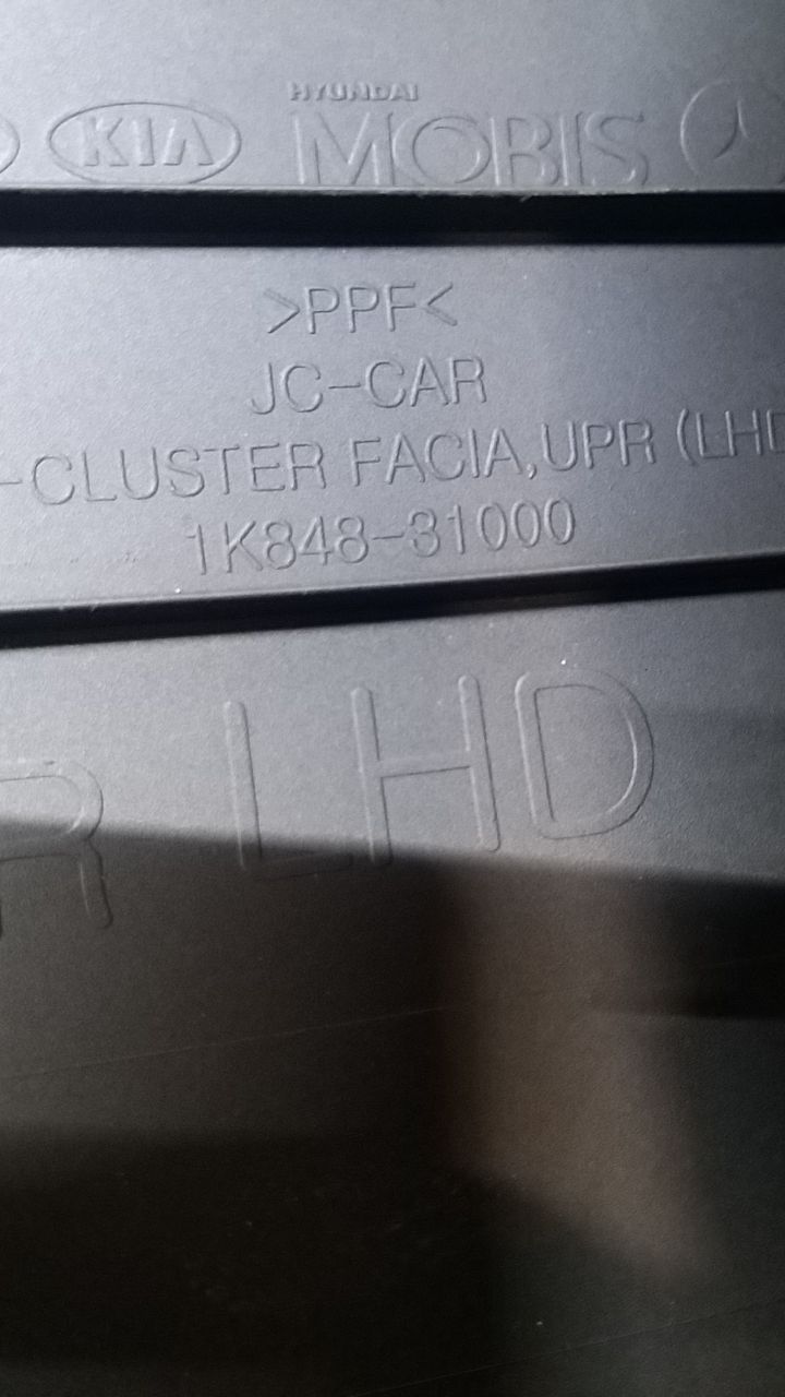 Rivestimento Mascherina Tachimetro Contachilometri Hyundai ix20 1.6 ( 2017 ) Cod : 84830 - 1k000 - F&P CRASH SRLS - Ricambi Usati