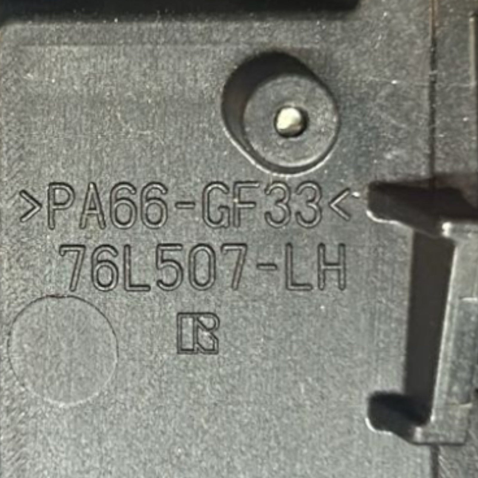 Rivestimento / Modanatura Cambio Automatico Toyota Corolla (E210) cod.76L507 (2018 > ) - F&P CRASH SRLS - Ricambi Usati