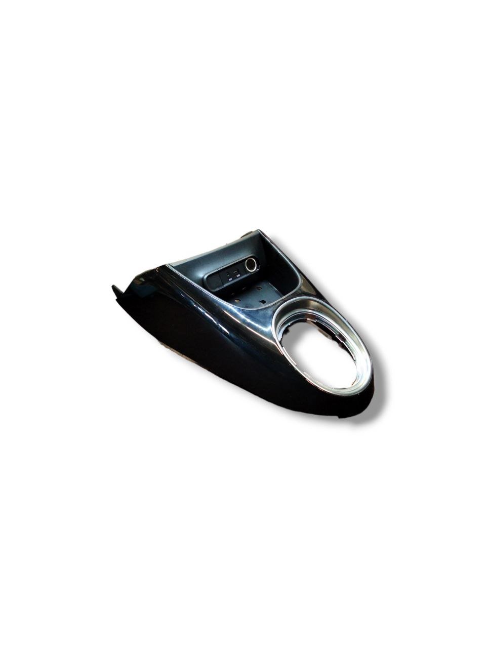 Central Console Cover / Molding Kia Soul 1.6 Diesel (2014) code.84630B2000 - F&P CRASH SRLS - Used Parts