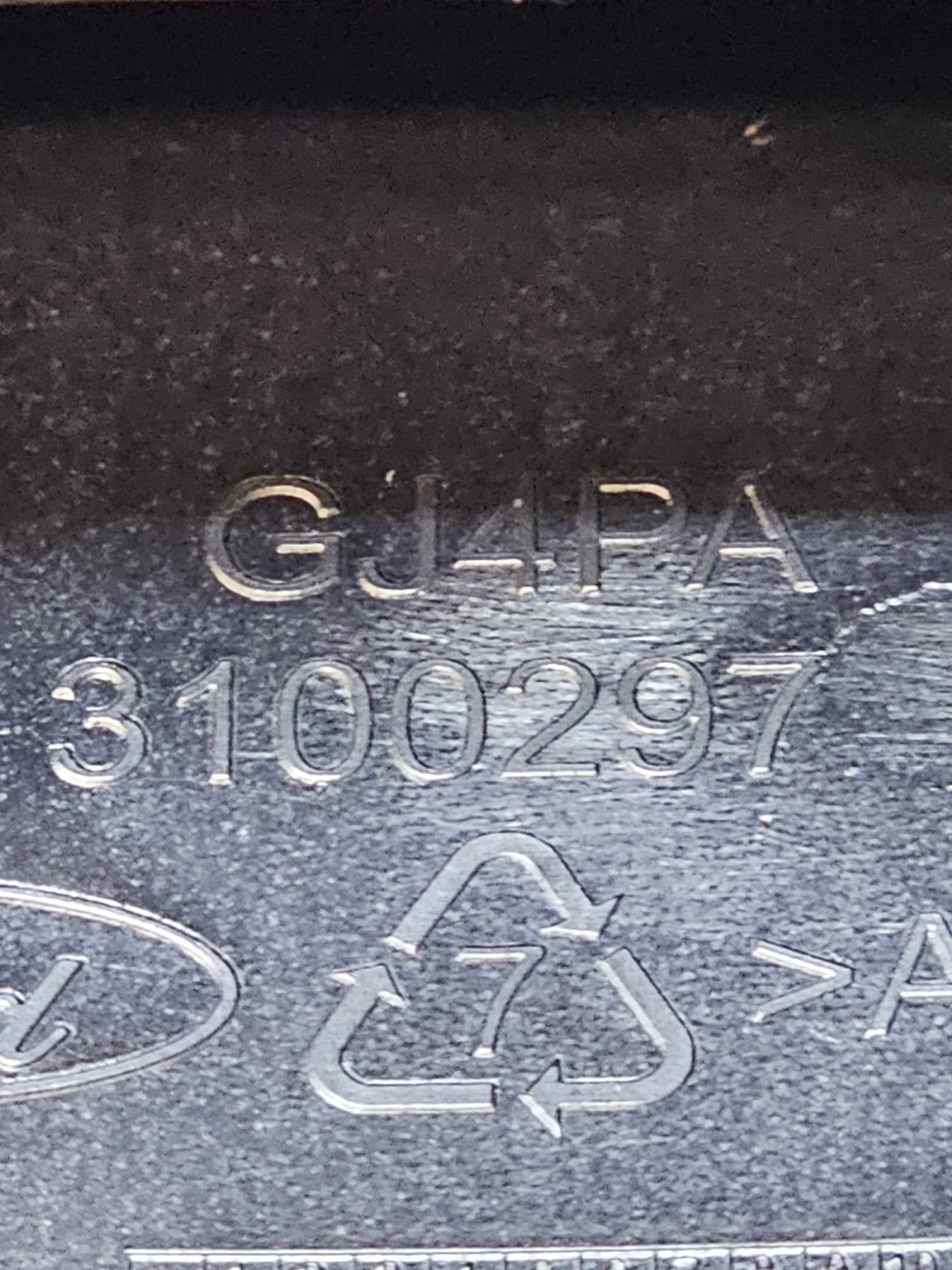 Rivestimento / Modanatura Display Ford B - Max (2012 - 2018) Cod:GJ4PA3100297 - F&P CRASH SRLS - Ricambi Usati