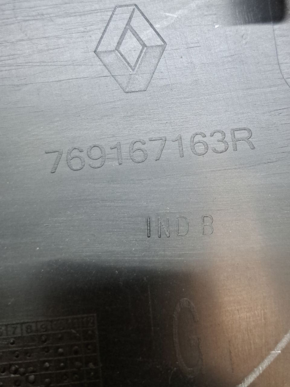 Cover / Trim Lower Left Pillar (sx) Dacia Sandero Stepway (2019) COD:769167163R - F&P CRASH SRLS - Used Parts