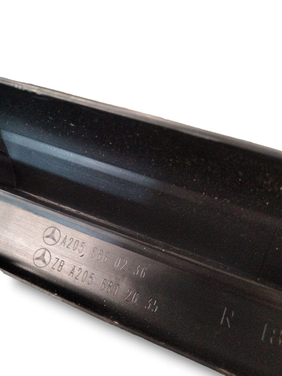 Rivestimento / Modanatura soglia porta Mercedes - Benz Classe C w 205 cod.A2056860236 (2014 - 2021) - F&P CRASH SRLS - Ricambi Usati