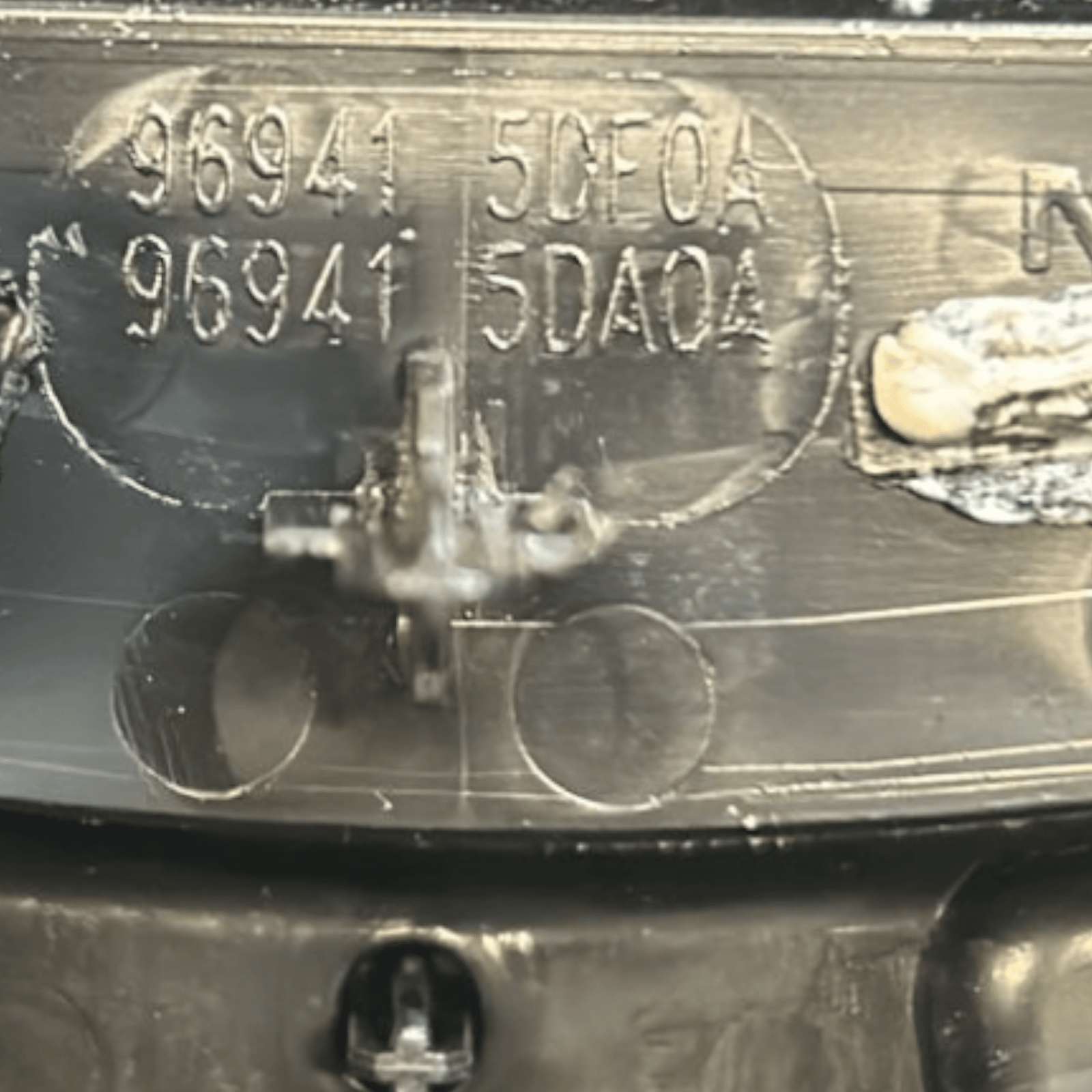 Rivestimento / Modanatura Tunnel Centrale Infinity Q30 (2015 > 2019) cod:969415DF0A - F&P CRASH SRLS - Ricambi Usati