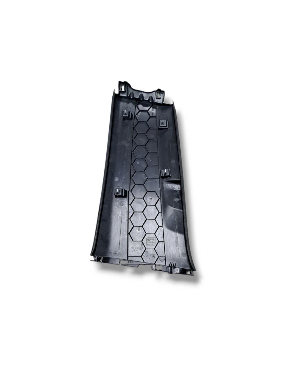 Rivestimento montante inferiore Destro Volkswagen Polo AW1 COD:2G1858365 (2017>) - F&P CRASH SRLS - Ricambi Usati