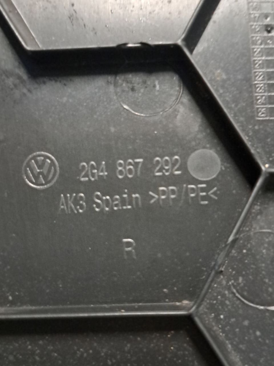 Rivestimento montante inferiore Destro Volkswagen Polo AW1 COD:2G1858365 (2017>) - F&P CRASH SRLS - Ricambi Usati