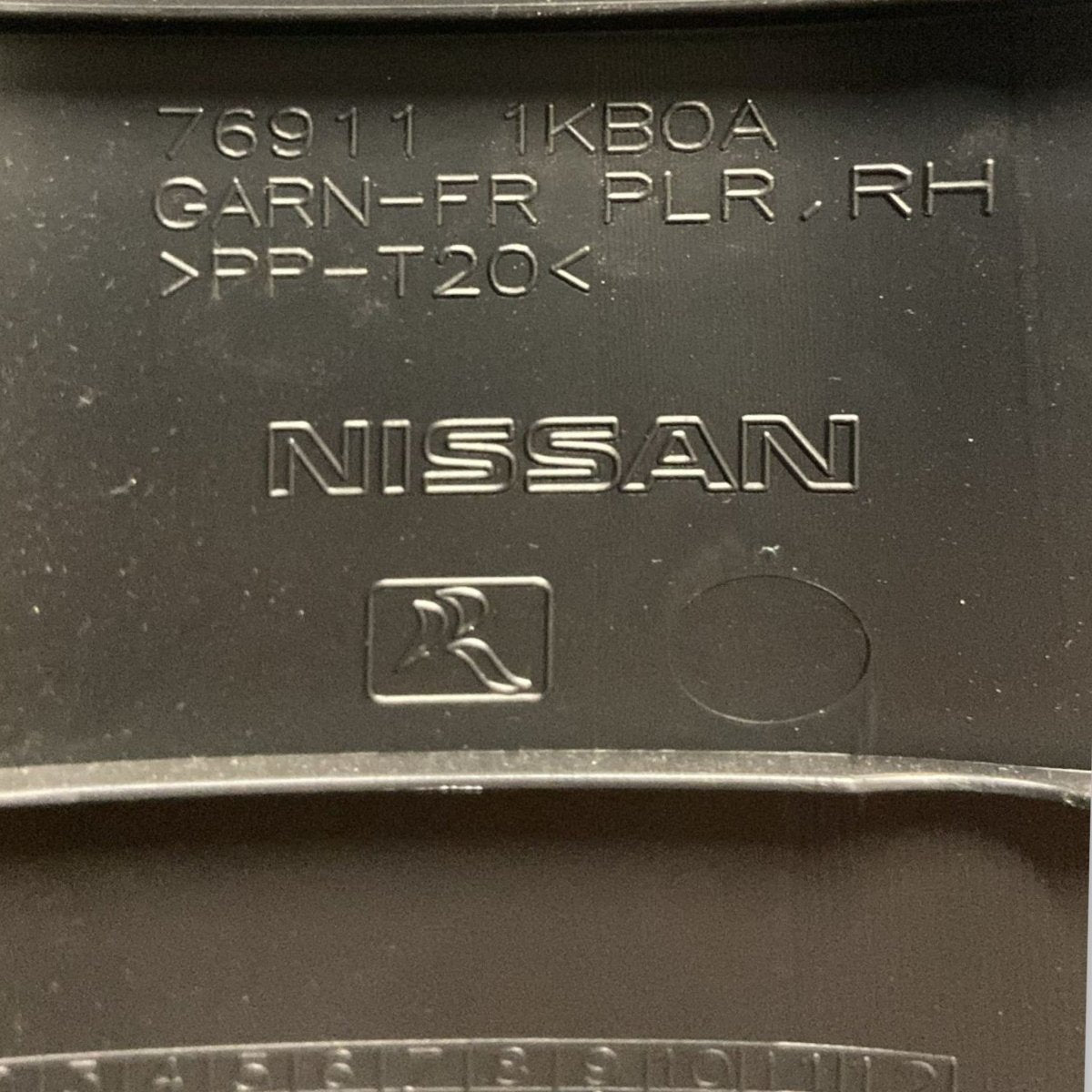 Rivestimento montante interno destro nissan juke cod . 769111kb0a (2010 > 2019) - F&P CRASH SRL - Ricambi Usati