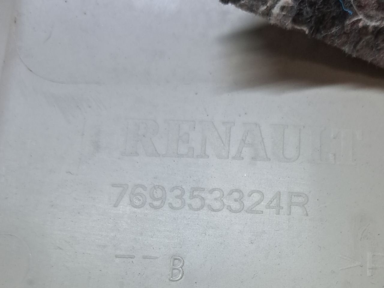 Right rear pillar covering Dacia Sandero Stepway (2019) COD:769353324R - F&P CRASH SRLS - Used Parts