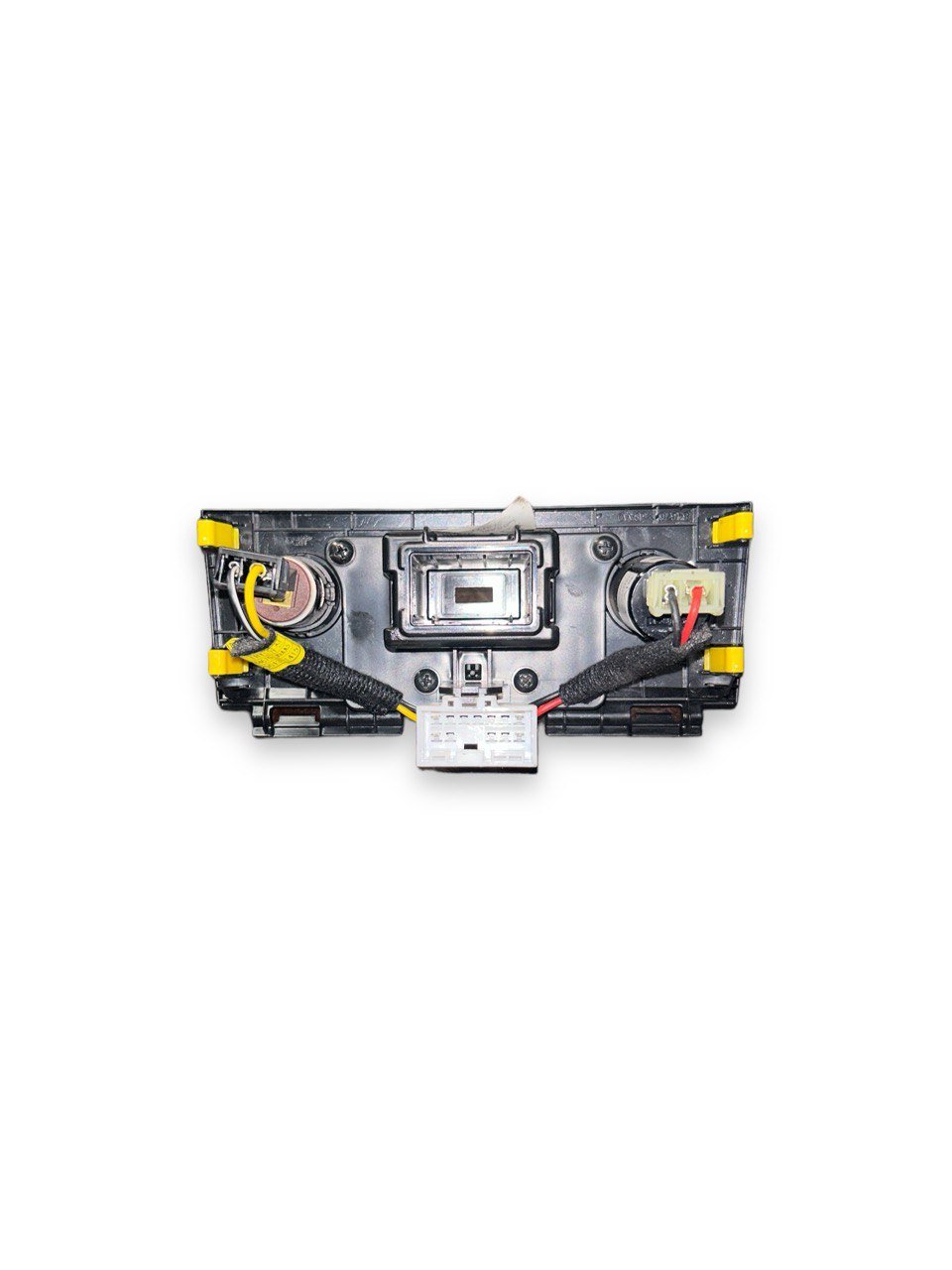 Rivestimento Prese Console Centrale Hyundai Kona (2017 > ) cod.84675J9AB0 - F&P CRASH SRLS - Ricambi Usati