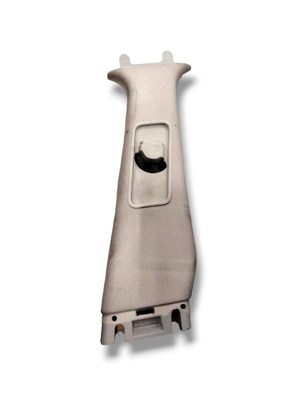 Upper cover right pillar Range / Land Rover Sport L320 code.631240091 (2005 - 2012) - F&P CRASH SRLS - Used Parts