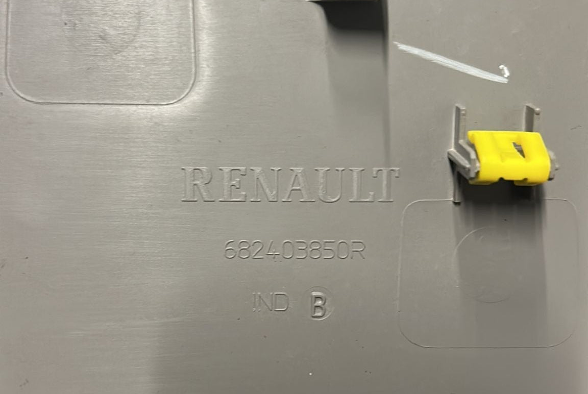 Rivestimento tachimetro renault zoe cod:682403850r (2013 > 2024) - F&P CRASH SRL - Ricambi Usati