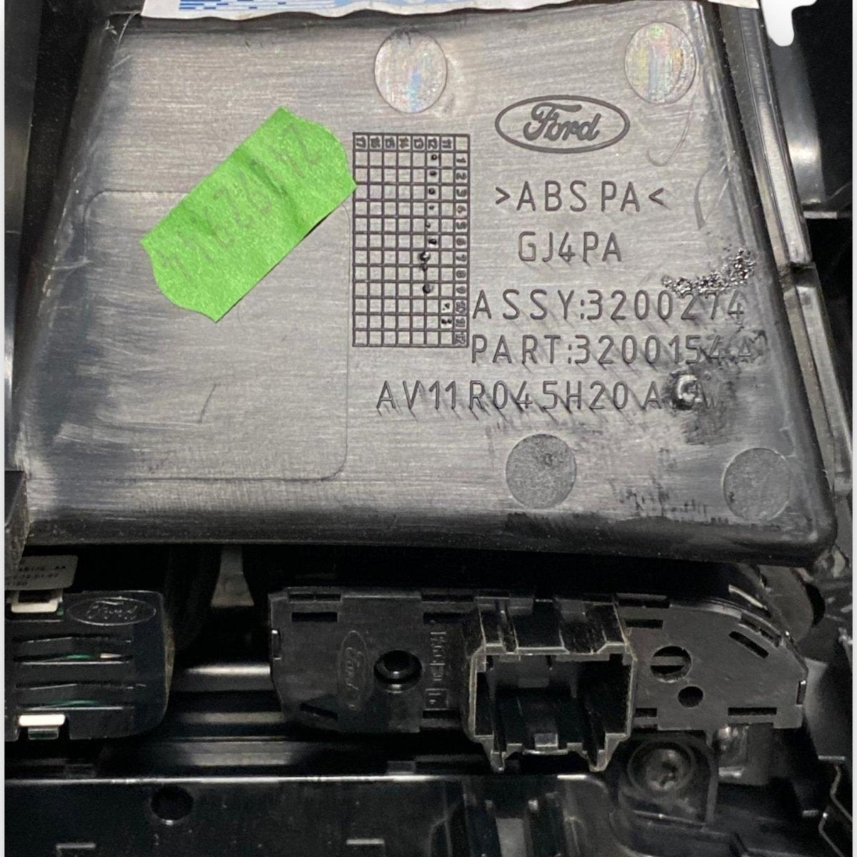 Rivestimento tunnel centrale + comandi clima Ford B - Max (2012 - 2018) Cod: AV1T18C612 - F&P CRASH SRLS - Ricambi Usati