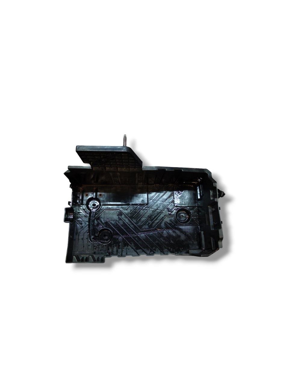 Box / Battery Support Housing Peugeot 208 (2019>) code.9823533180 - F&P CRASH SRLS - Used Parts