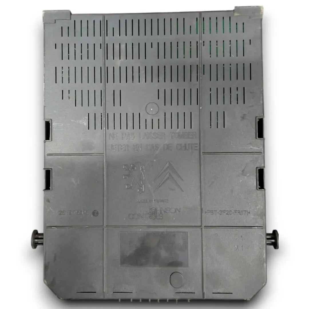 Scatola fusibili Citroën C5 dal 2008 OEM 281197595 - F&P CRASH SRL - Ricambi Usati