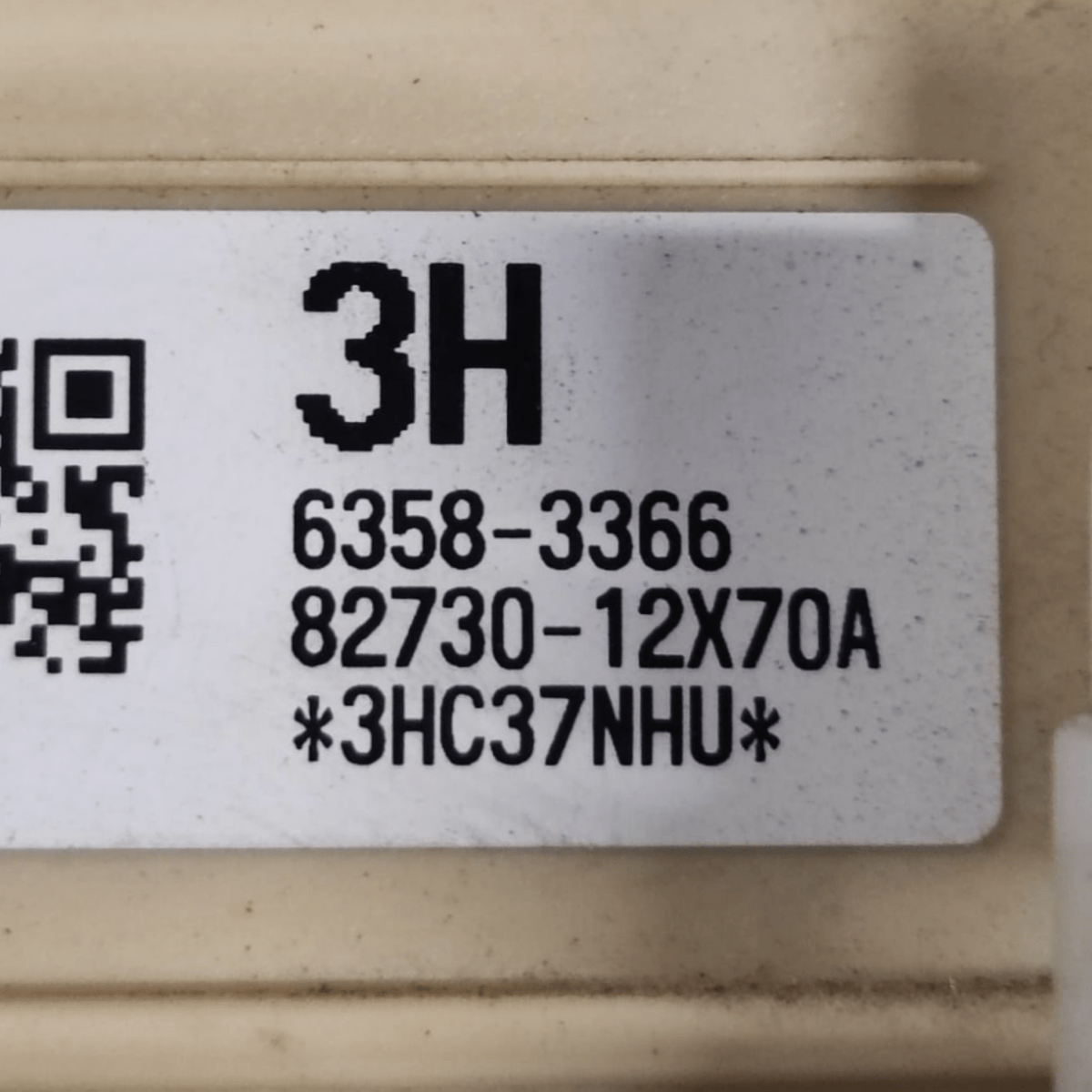 Toyota Auris (e180) 1.8 hybrid fuse box code: 63583366 (2012 - 2018) - F&P CRASH SRLS - Used Parts