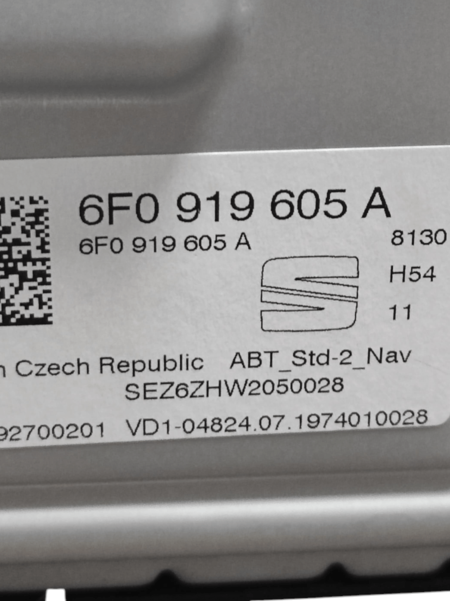 Schermo / Display Seat Ibiza COD: 6F0919605A (2017>) - F&P CRASH SRLS - Ricambi Usati