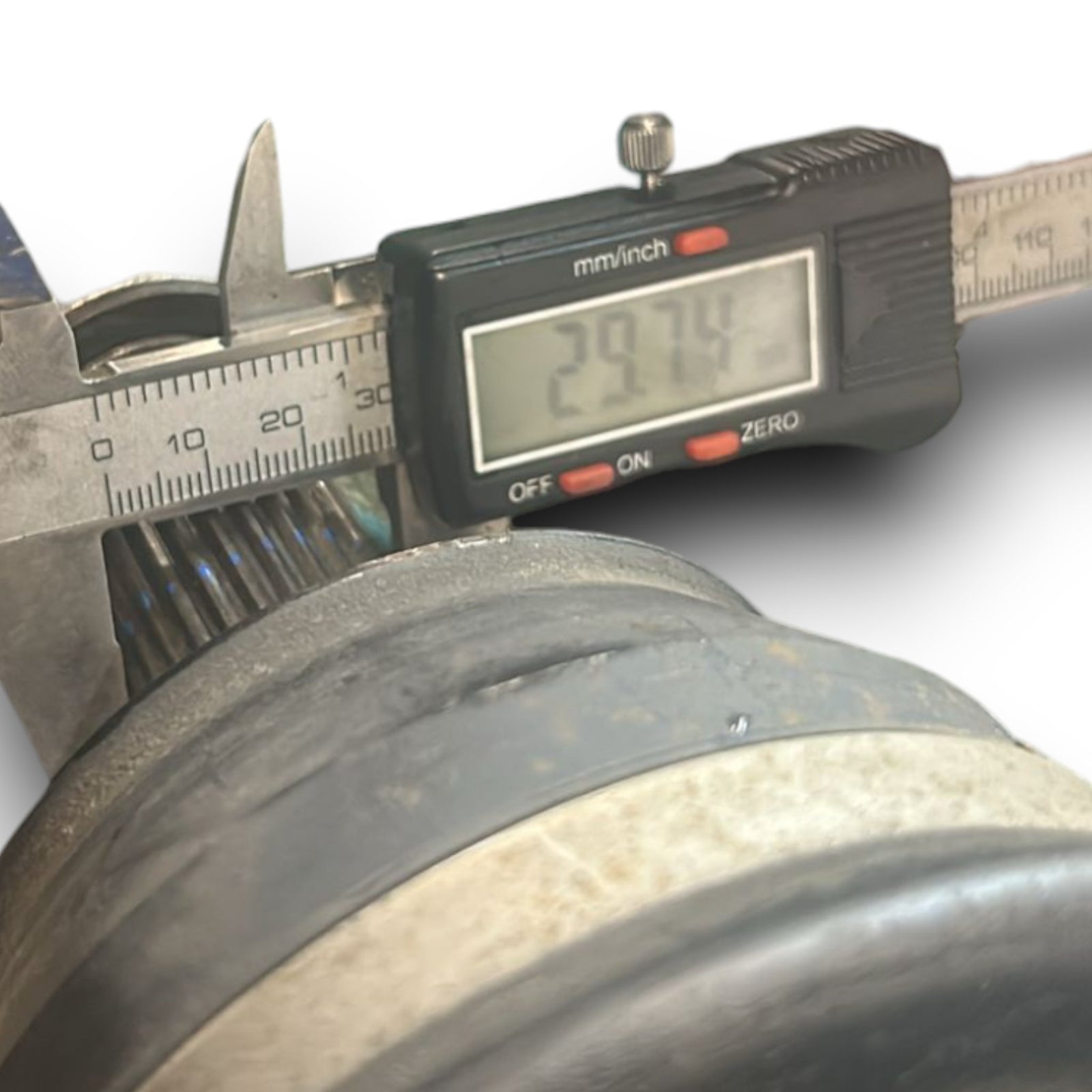 Semiasse Anteriore Destro Jeep Cherokee (KL) cod.68265870AB 2.0 Diesel (2013 > 2023) Cambio Automatico / Albero Motore / Trasmissione - F&P CRASH SRLS - Ricambi Usati