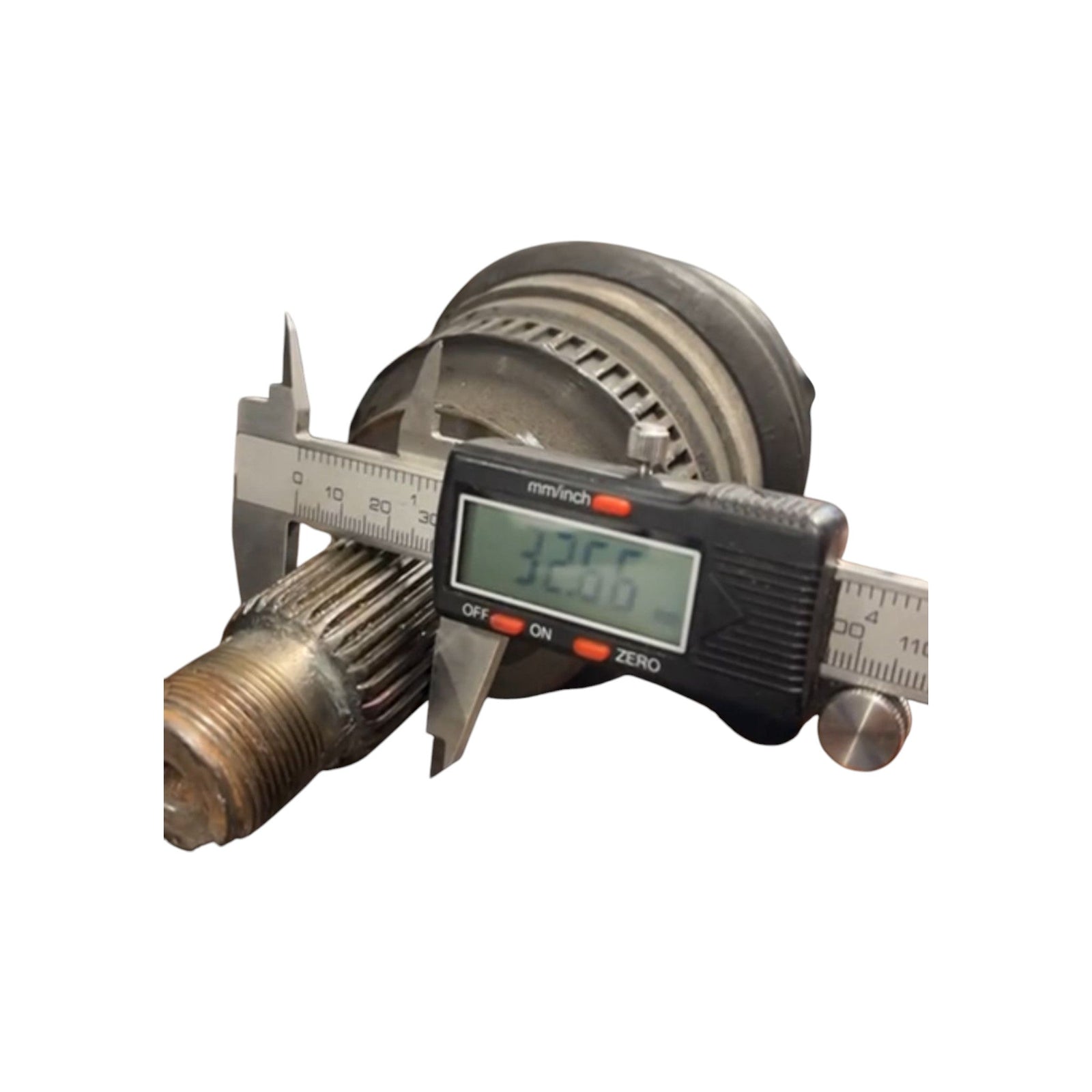 Semiasse Anteriore Sinistro Bmw Serie 3 (E92) cod:7529388 (2005 >2013) - F&P CRASH SRLS - Ricambi Usati