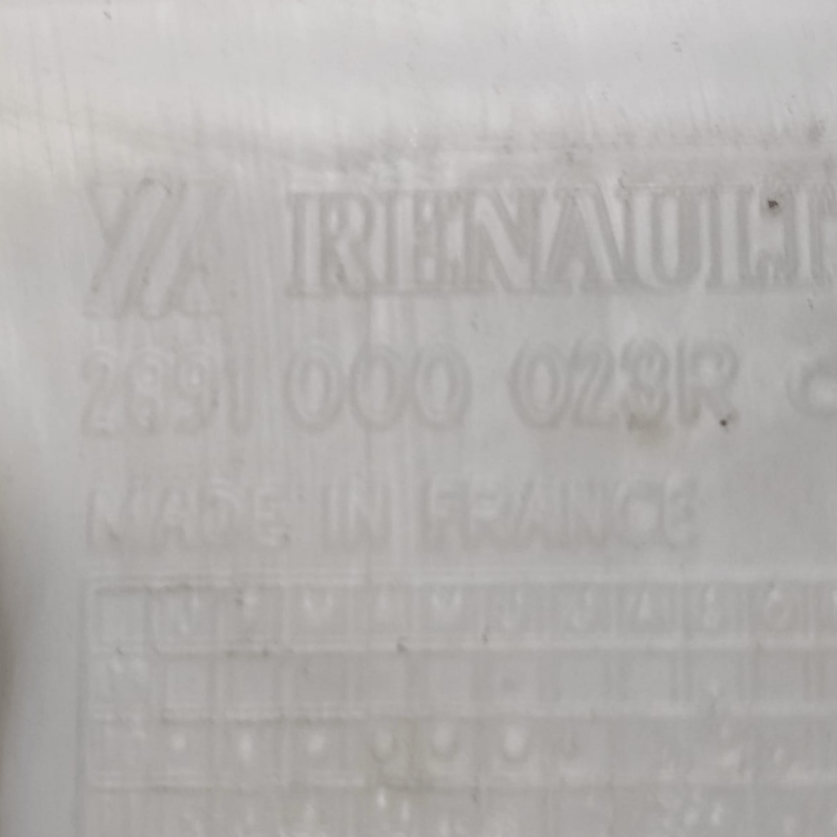 Serbatoio Tergicristalli Renault Master III COD: 2891000023R (2010 - 2024) - F&P CRASH SRLS - Ricambi Usati