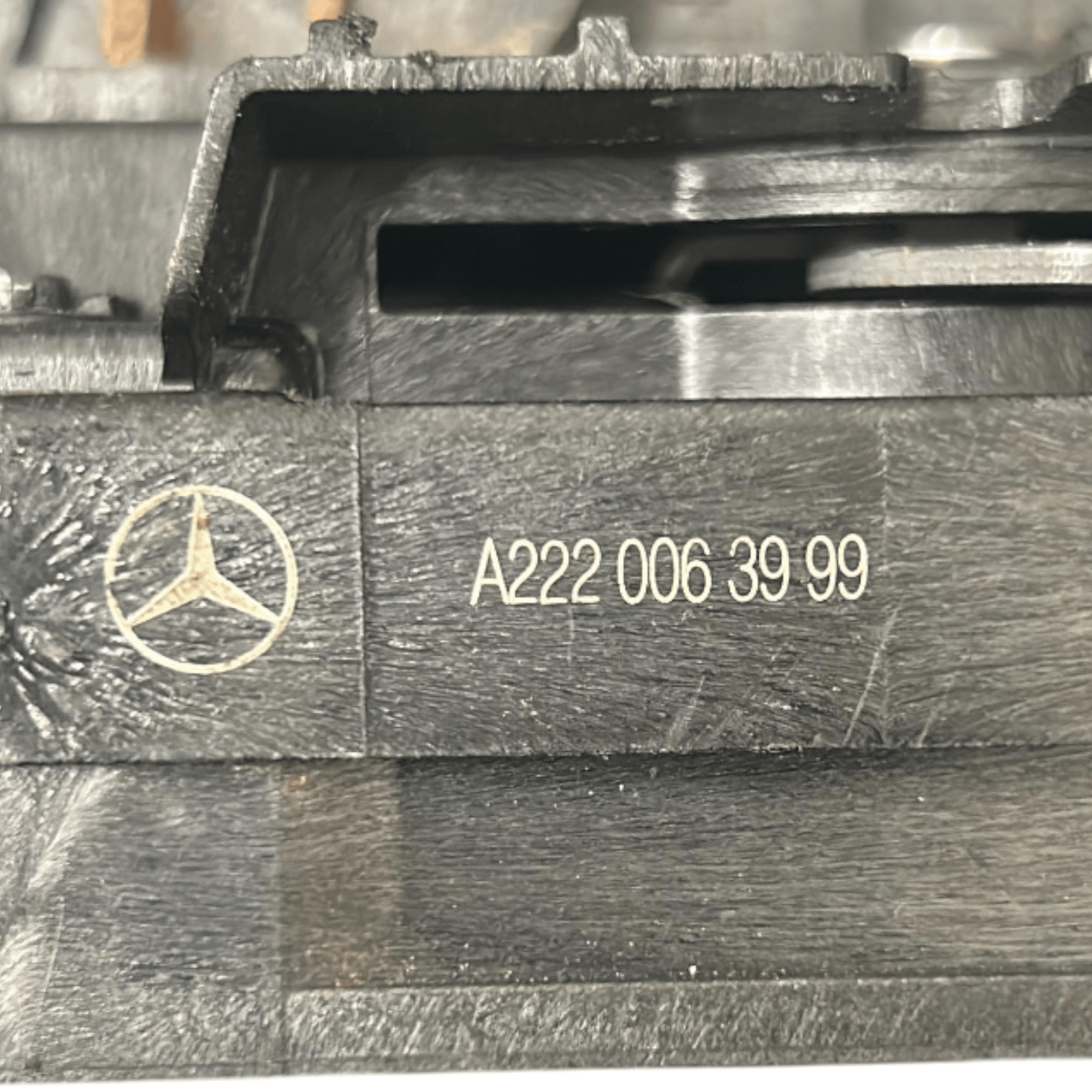 Left Front Door Lock Mercedes Benz GLC (X253) code A2220063999 (2015 > 2022) - F&P CRASH SRLS - Used Parts
