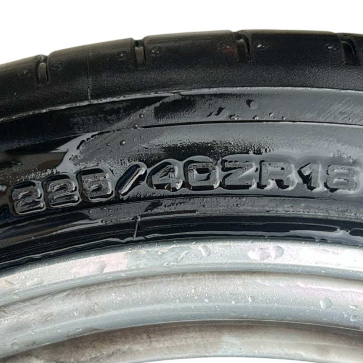 Set 4 cerchi in lega Audi A3 (8V) (5 fori / 225 / 40 r18) (2012 > 2020) 8v0601025bl / 8v0601025aj - F&P CRASH SRL - Ricambi Usati