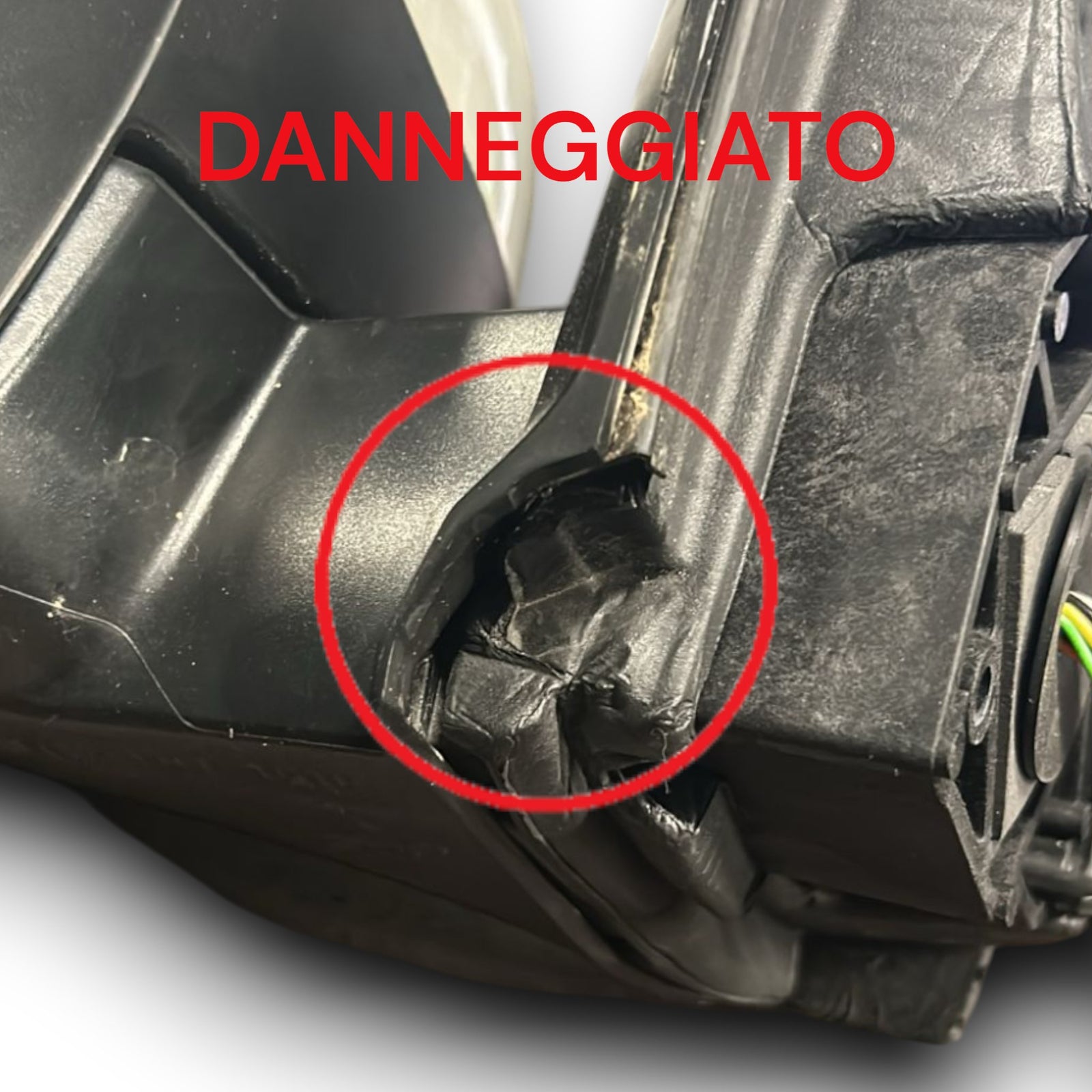 Left electric mirror Peugeot 2008 GT Line code.21595005 17 pin (2019> ) + overtaking sensor - F&P CRASH SRLS - Used Parts