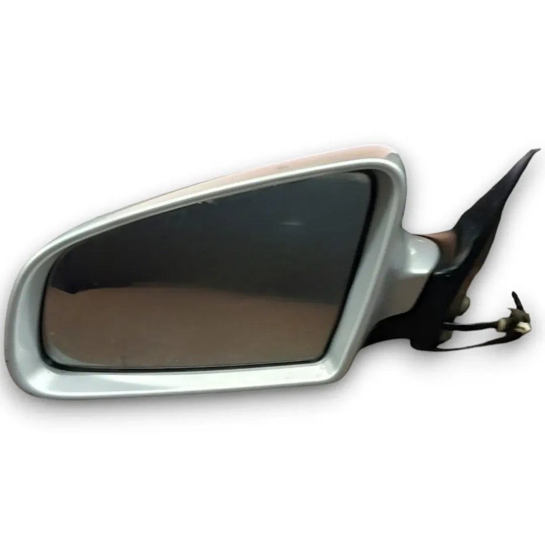 Specchietto retrovisore esterno sinistro Audi A4 8E 2004–2008 cod. E1 010681 - F&P CRASH SRL - Ricambi Usati