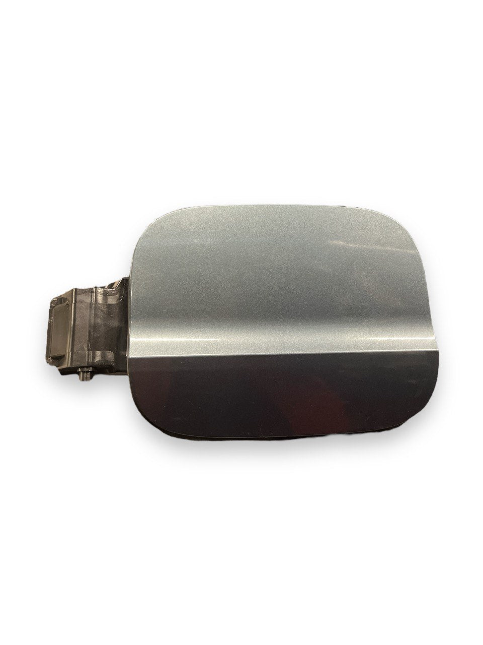 Sportello / Tappo Serbatoio Carburante Skoda Kamiq (2018>) cod: 657809702 - F&P CRASH SRLS - Ricambi Usati