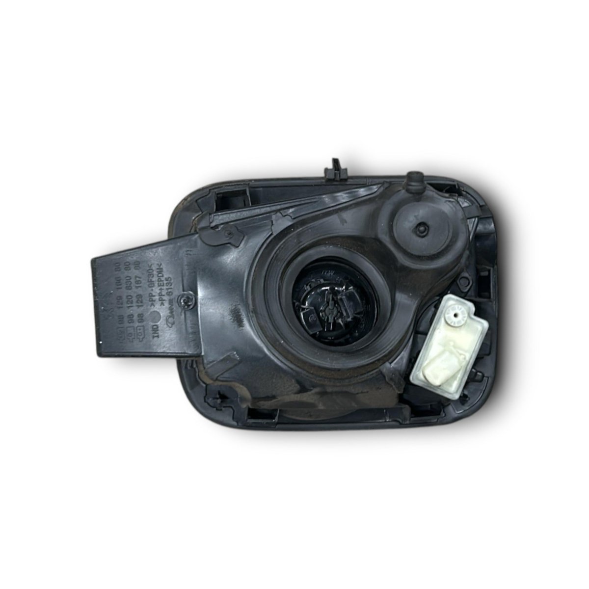 Sportello / tappo serbatoio Citroen C3 III cod.9812916680 (2016 > 2023) cod.9812083080 cod.9812916780 benzina - F&P CRASH SRLS - Ricambi Usati