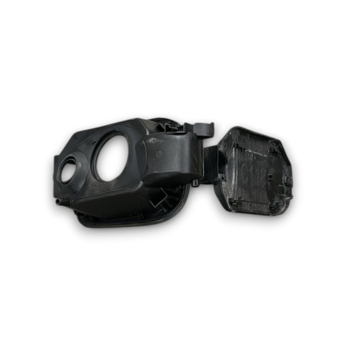 Sportello / tappo serbatoio Mercedes Benz CLA a1186306500 (X118) (2019 > 2025) - F&P CRASH SRL - Ricambi Usati