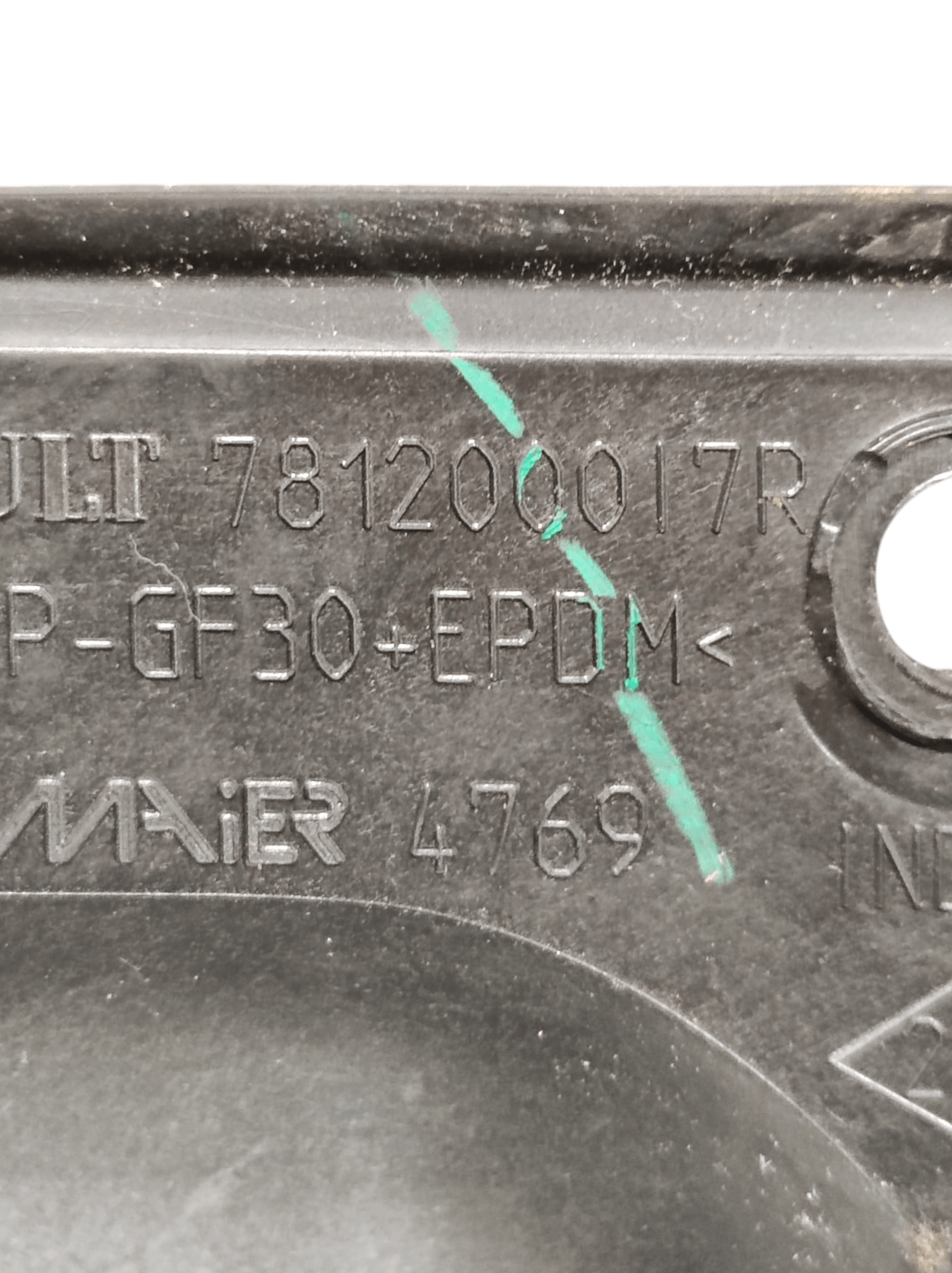 Sportello / Tappo Serbatoio RENAULT MASTER III (2014 - 2019) COD:781200017R - F&P CRASH SRLS - Ricambi Usati