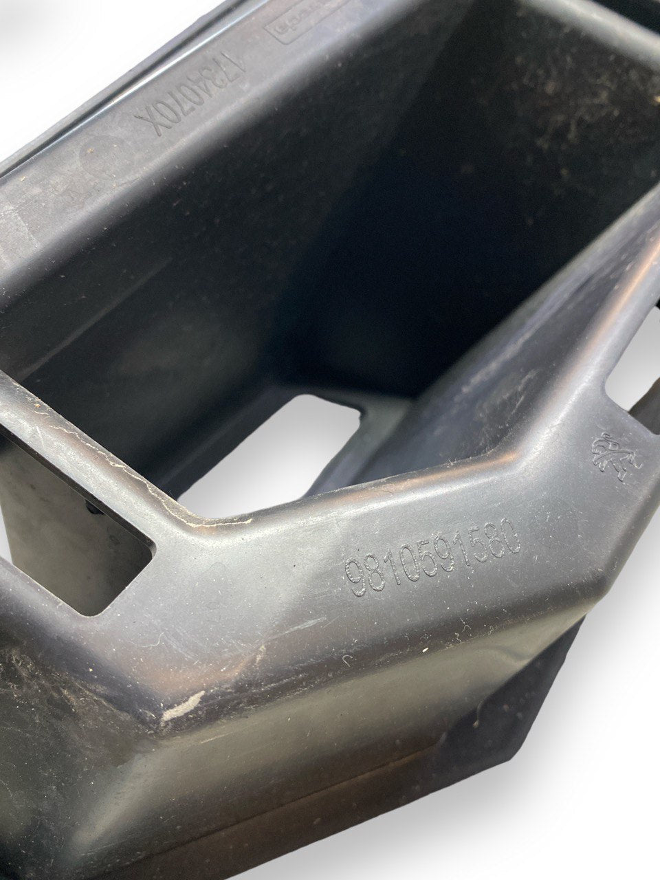 Left rear bumper bracket for Peugeot 3008 (2019) code 9810591580 - F&P CRASH SRLS - Used Parts