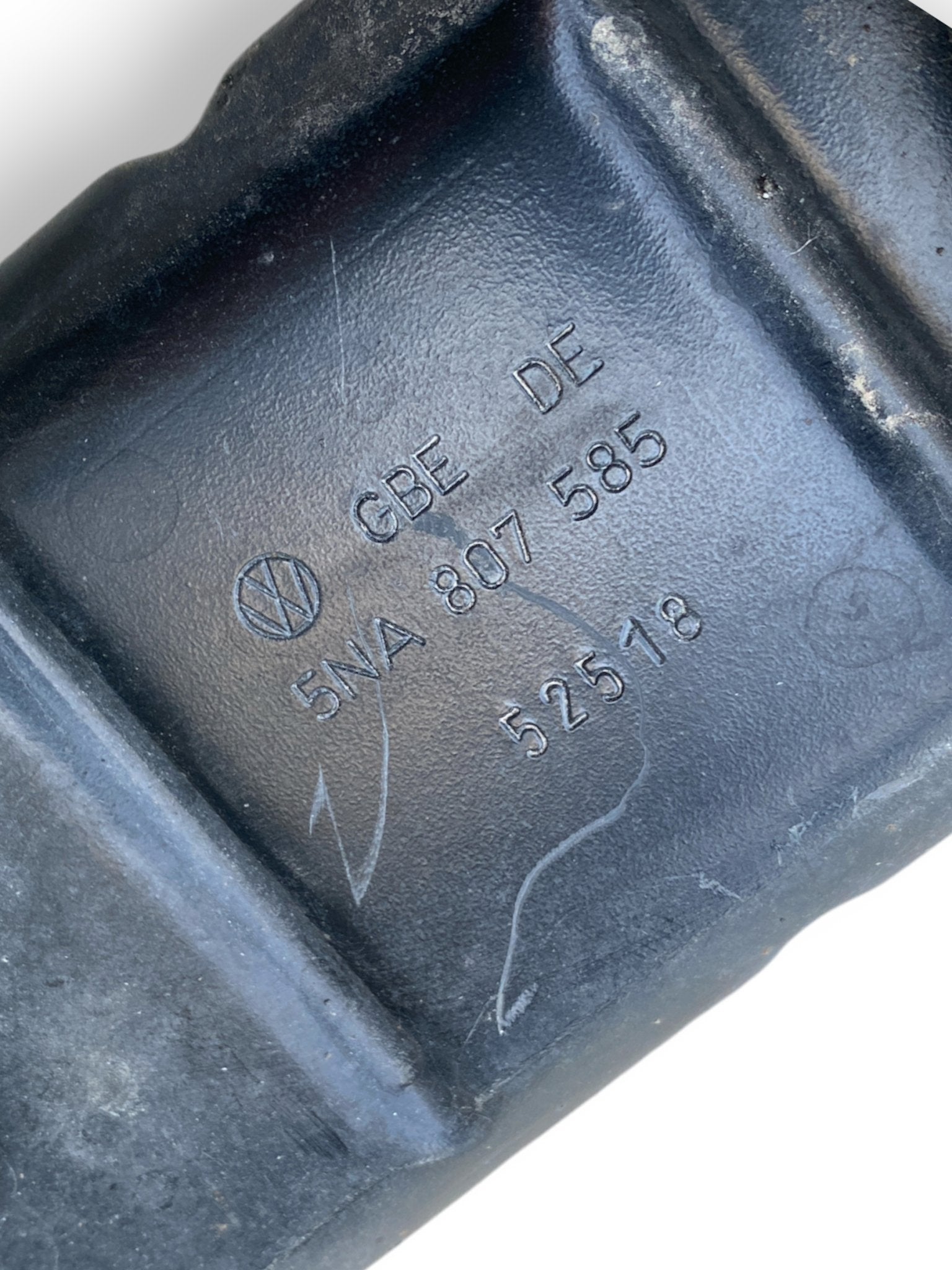 Staffa sbarra di rinforzo paraurti anteriore Volkswagen Tiguan (AD1 - 2016) cod:5na807585 - F&P CRASH SRLS - Ricambi Usati