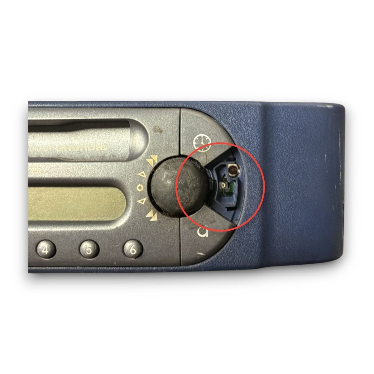 Stereo / autoradio smart fortwo w450 cod . 9.18344 - 8151 0.7 benzina (1998 > 2007) - F&P CRASH SRL - Ricambi Usati