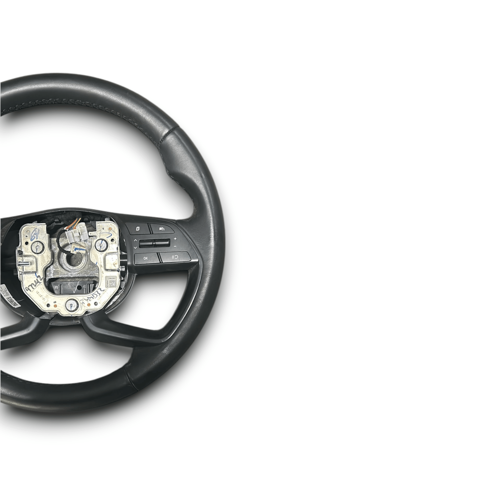 Steering / Wheel Hyundai Bayon code:651108300A (2021 >) - F&P CRASH SRLS - Used Parts