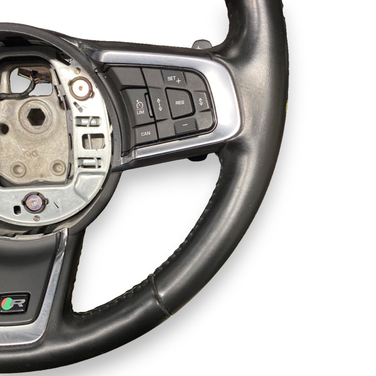 Sterzo / volante jaguar e - pace x540 Cod: j9c3 - 3f563 - tb8pvj (2017 - ) con palette cambio al volante - F&P CRASH SRLS - Ricambi Usati