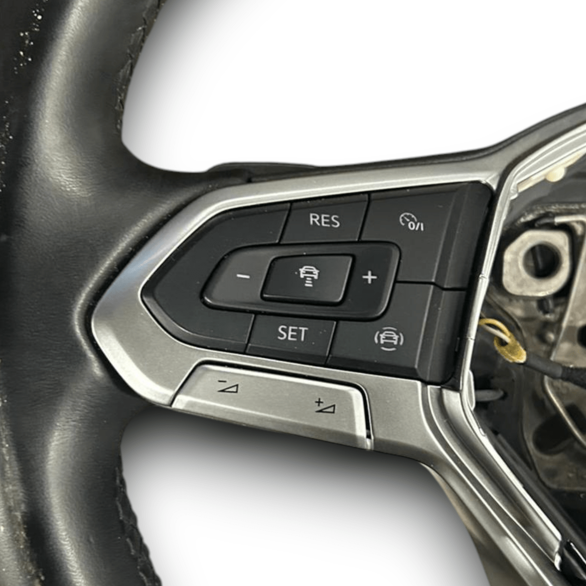 Sterzo / volante volkswagen golf VIII cod:311625481340 (2019 >) - F&P CRASH SRLS - Ricambi Usati