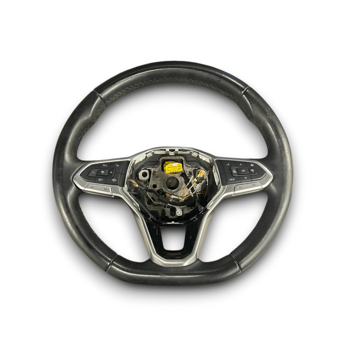 Sterzo / volante volkswagen golf VIII cod:311625481340 (2019 >) - F&P CRASH SRLS - Ricambi Usati