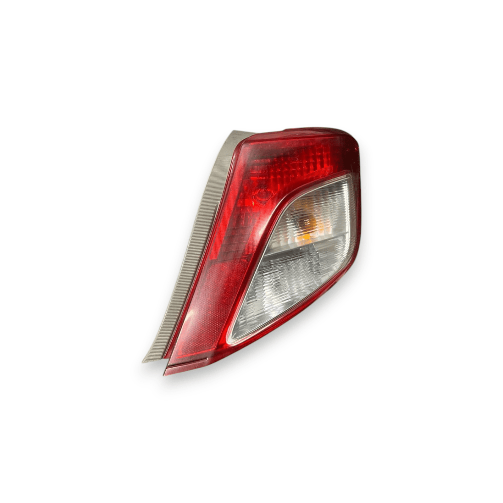 Stop / Halogen rear light right (dx) Toyota Yaris III (2011 to 2013) code: 815510D540 - F&P CRASH SRLS - Used Parts