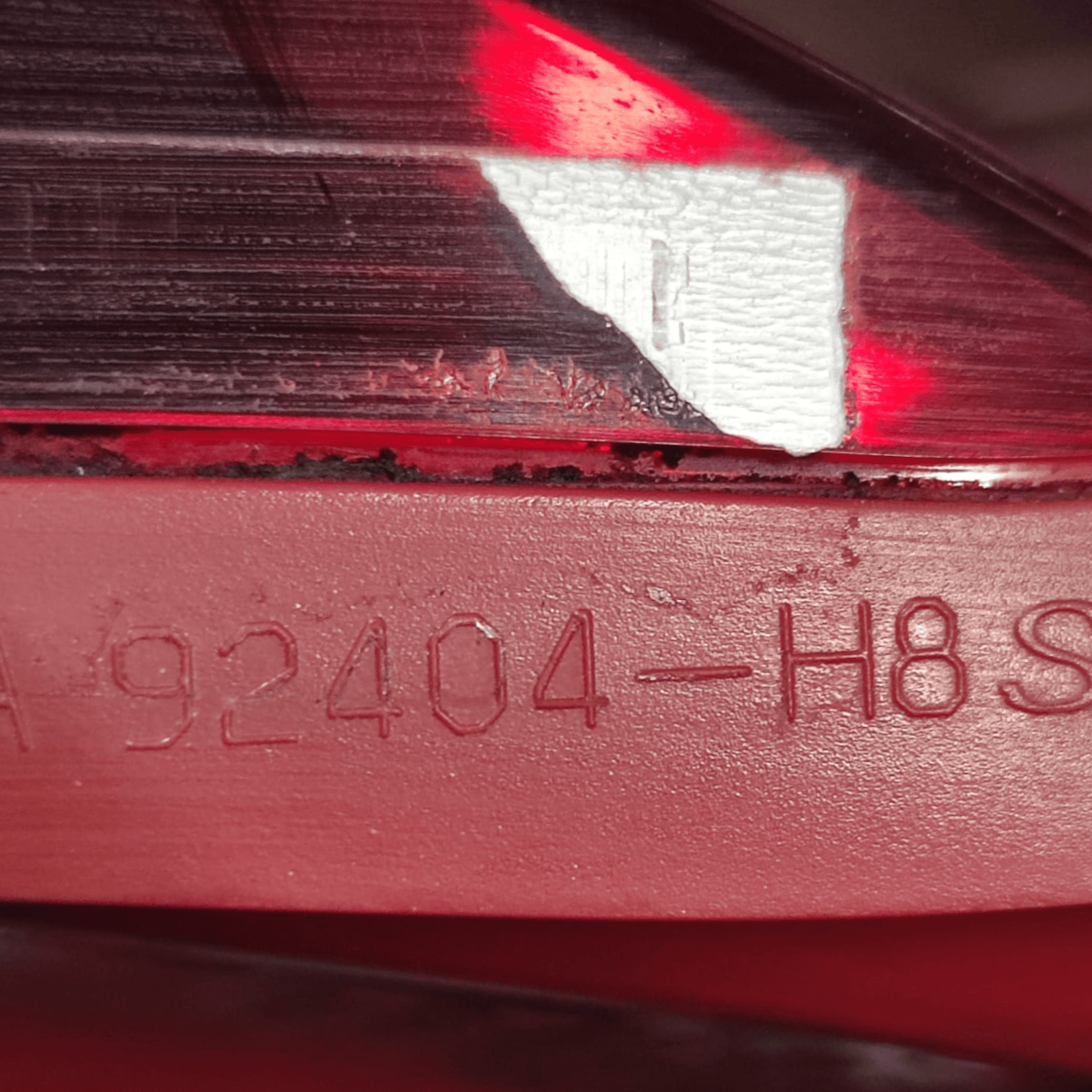 Stop / Fanale Interno Destro Kia Stonic COD: 92404H8 (2017>) - F&P CRASH SRLS - Ricambi Usati