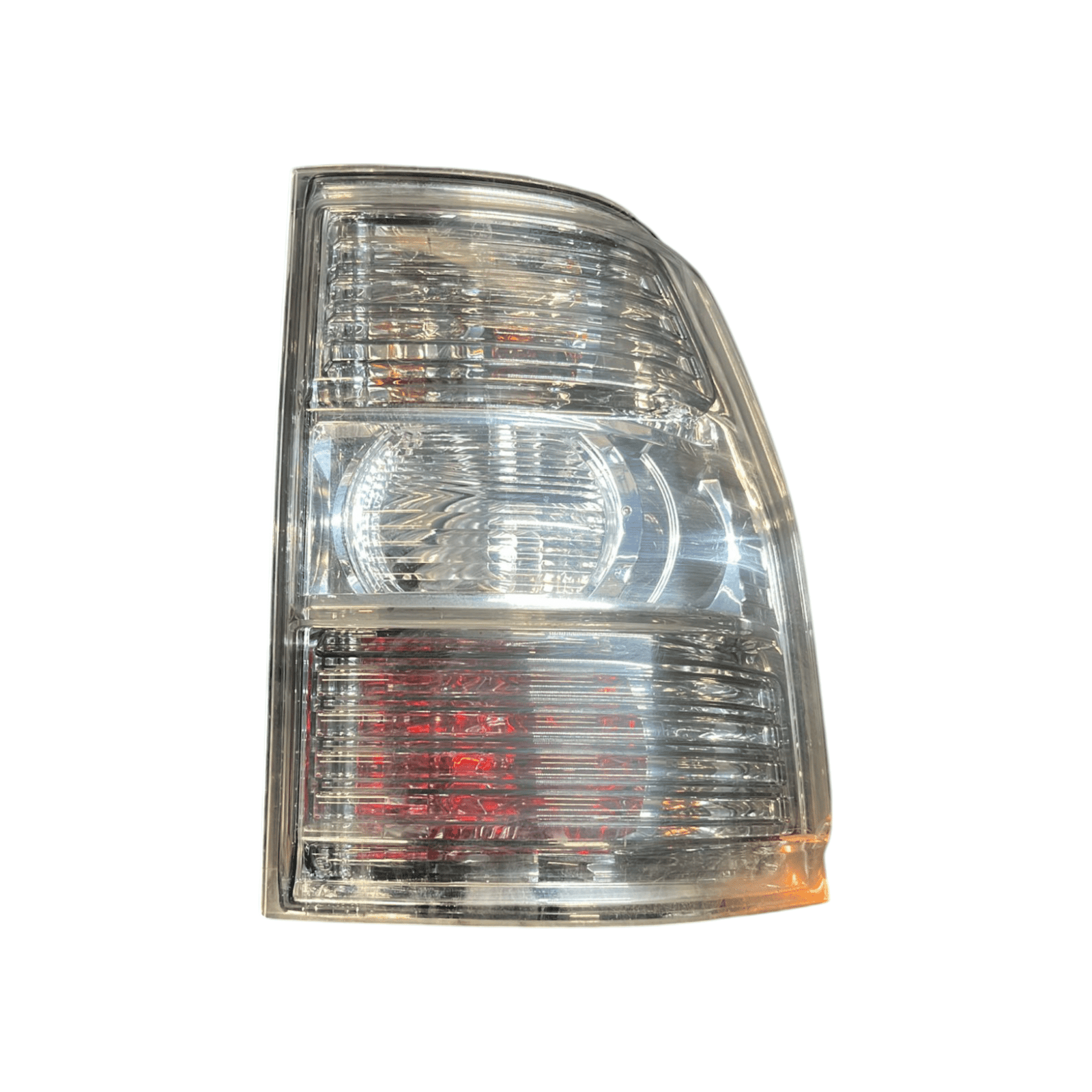 Stop / right rear halogen light Mitsubishi Pajero V80 (2006 - 2021) - F&P CRASH SRLS - Used Parts