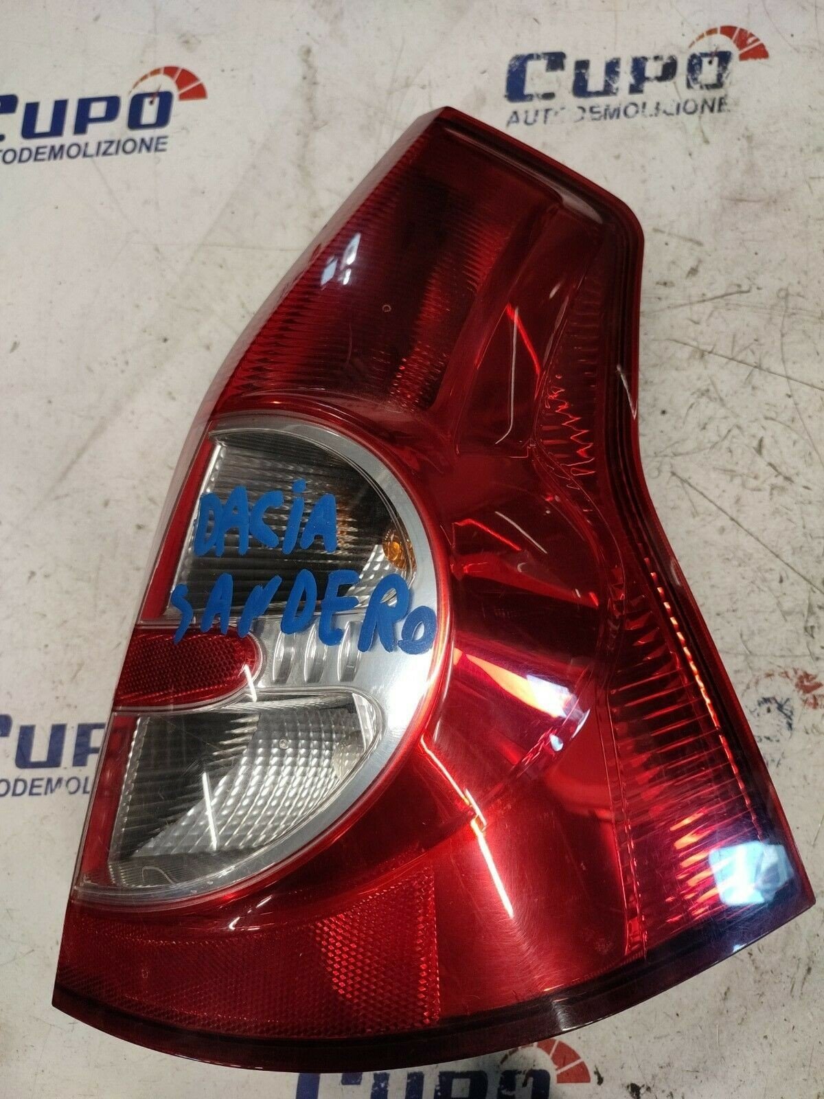 Right Rear Light Stop Dacia Sandero 2008 - 2012 - F&P CRASH SRLS - Used Parts