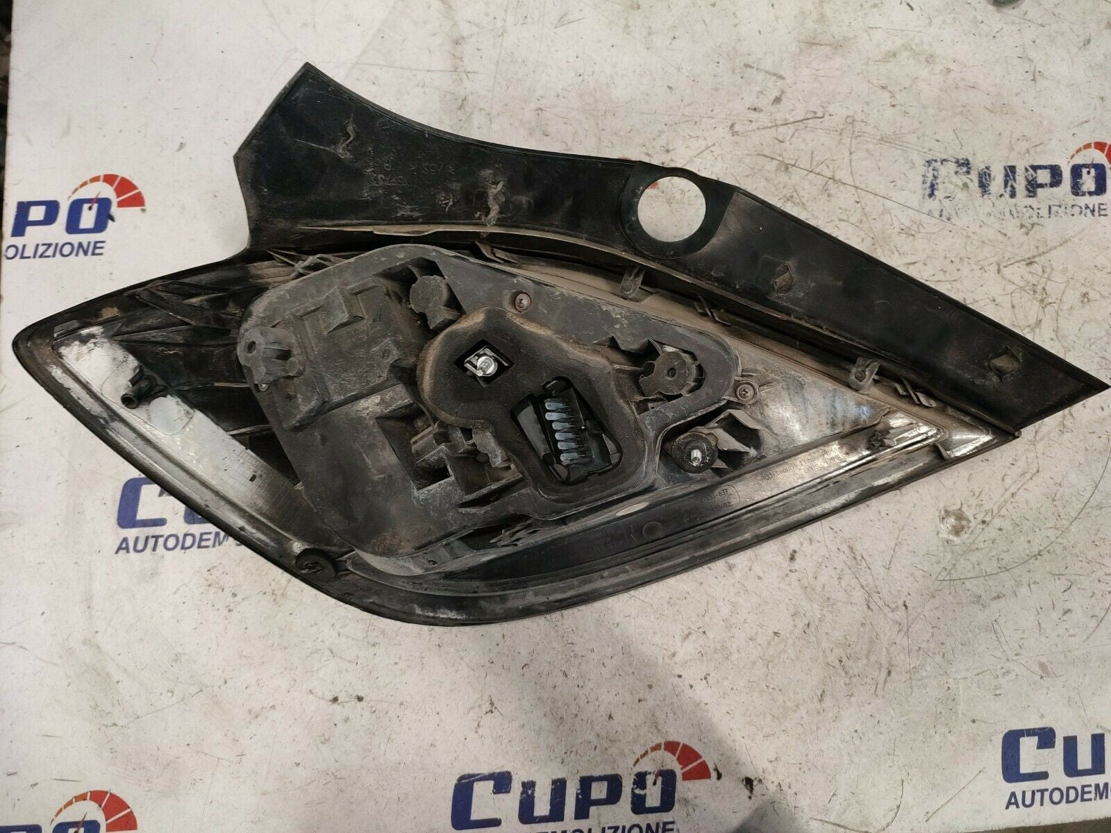 Right Rear Tail Light Stop Opel Astra 2004 2011 93190305 008653 - 02 - F&P CRASH SRLS - Used Parts