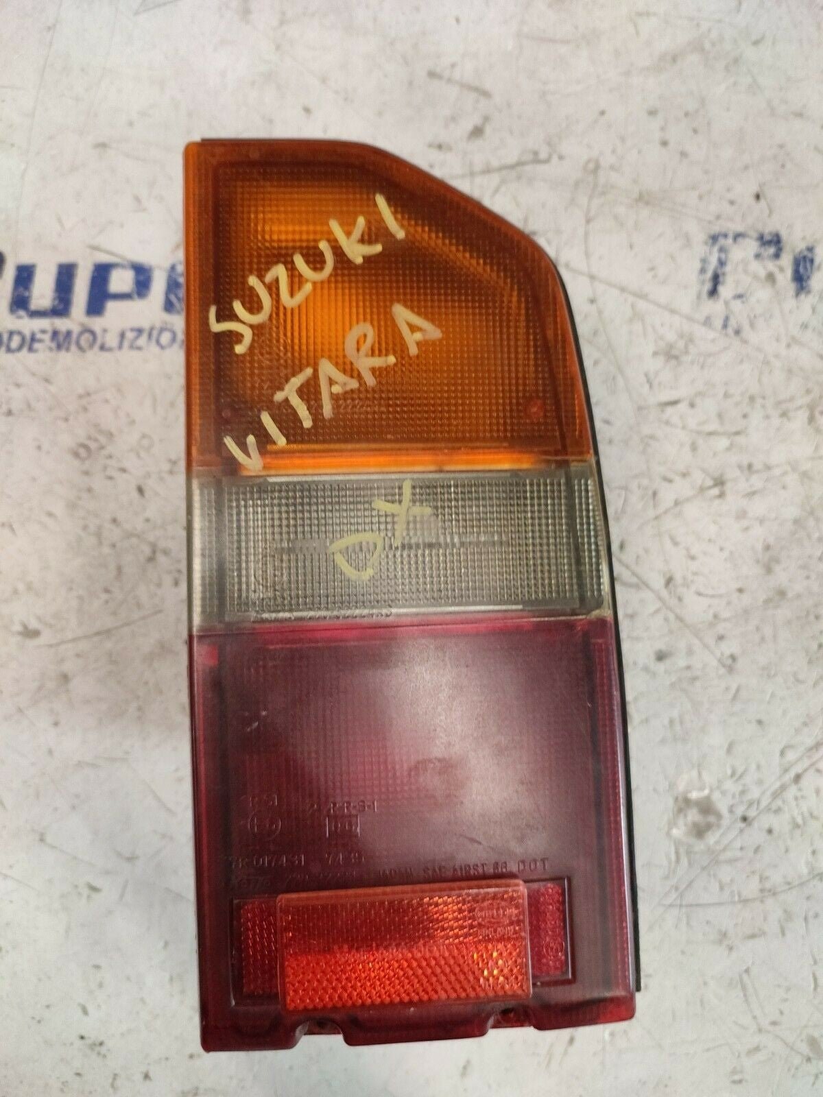 STOP RIGHT REAR LIGHT SUZUKI VITARA From 1988 to 1998 Cod. 220 - 32224 - F&P CRASH SRLS - Used Parts