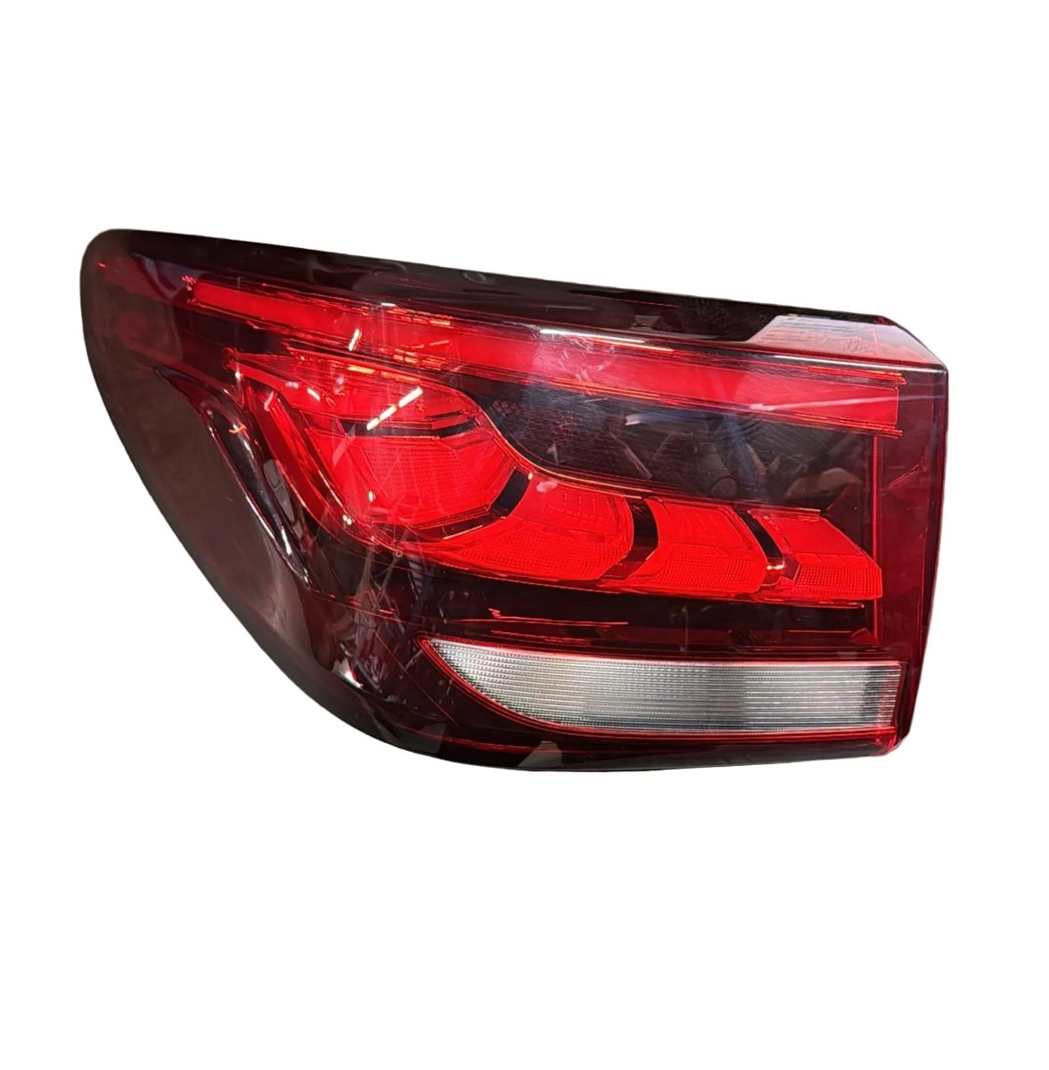 Stop / fanale posteriore sinistro MG ZS cod.A049988 (2021 - ) - F&P CRASH SRL - Ricambi Usati