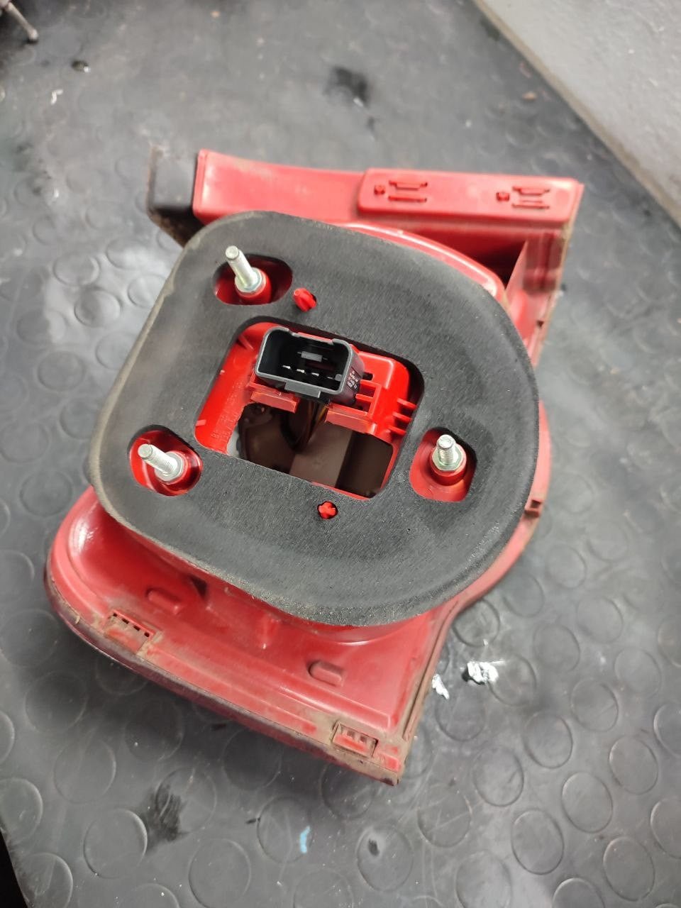 Right rear stop Volkswagen Passat 1.4 tsi (2006 - b6) code 3C9945096N - F&P CRASH SRLS - Used Parts