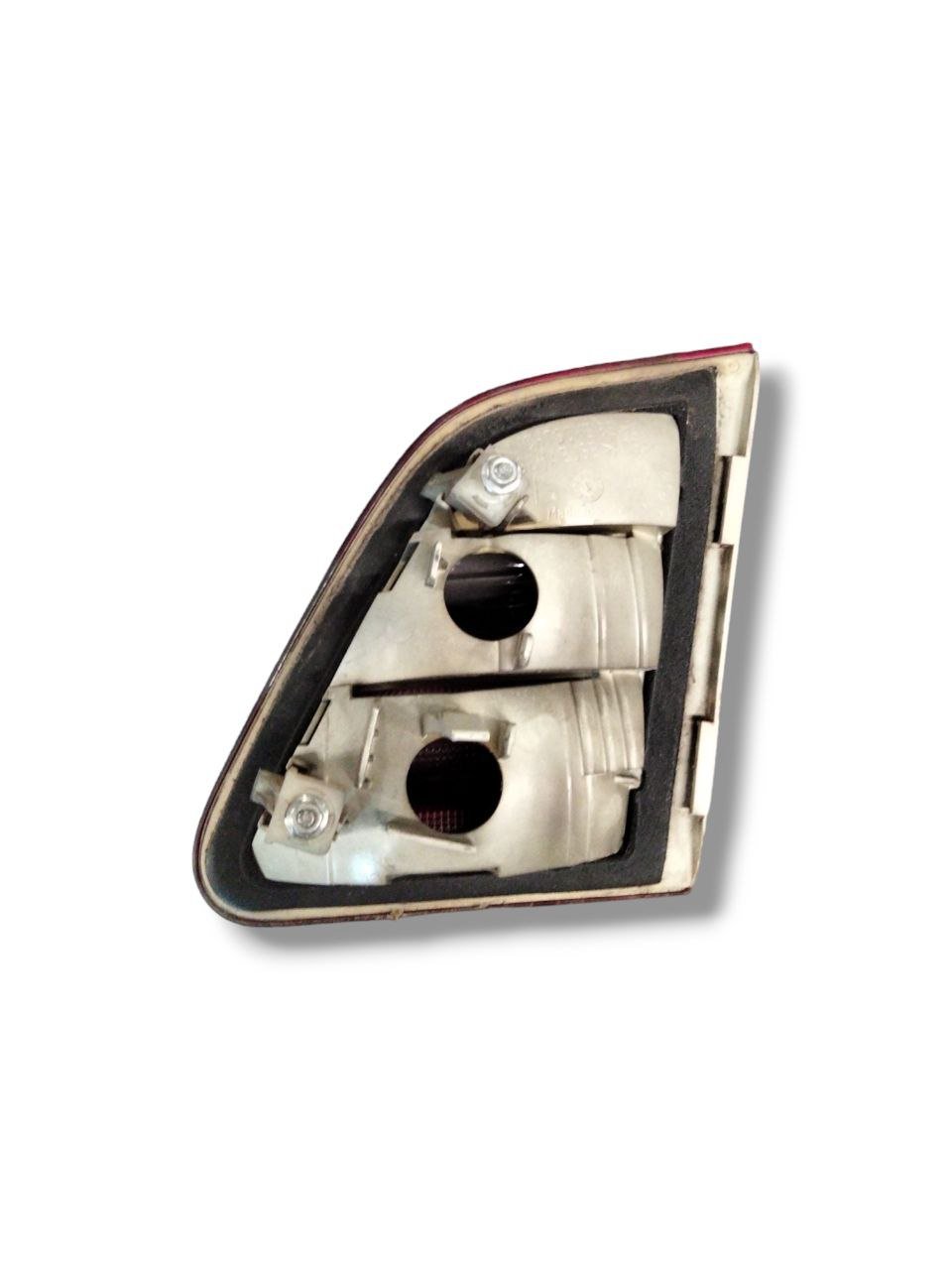 Stop/Left Rear Interior Light Mercedes - Benz Class B w245 (2004 - 2012) code A1698201564 - F&P CRASH SRLS - Used Parts