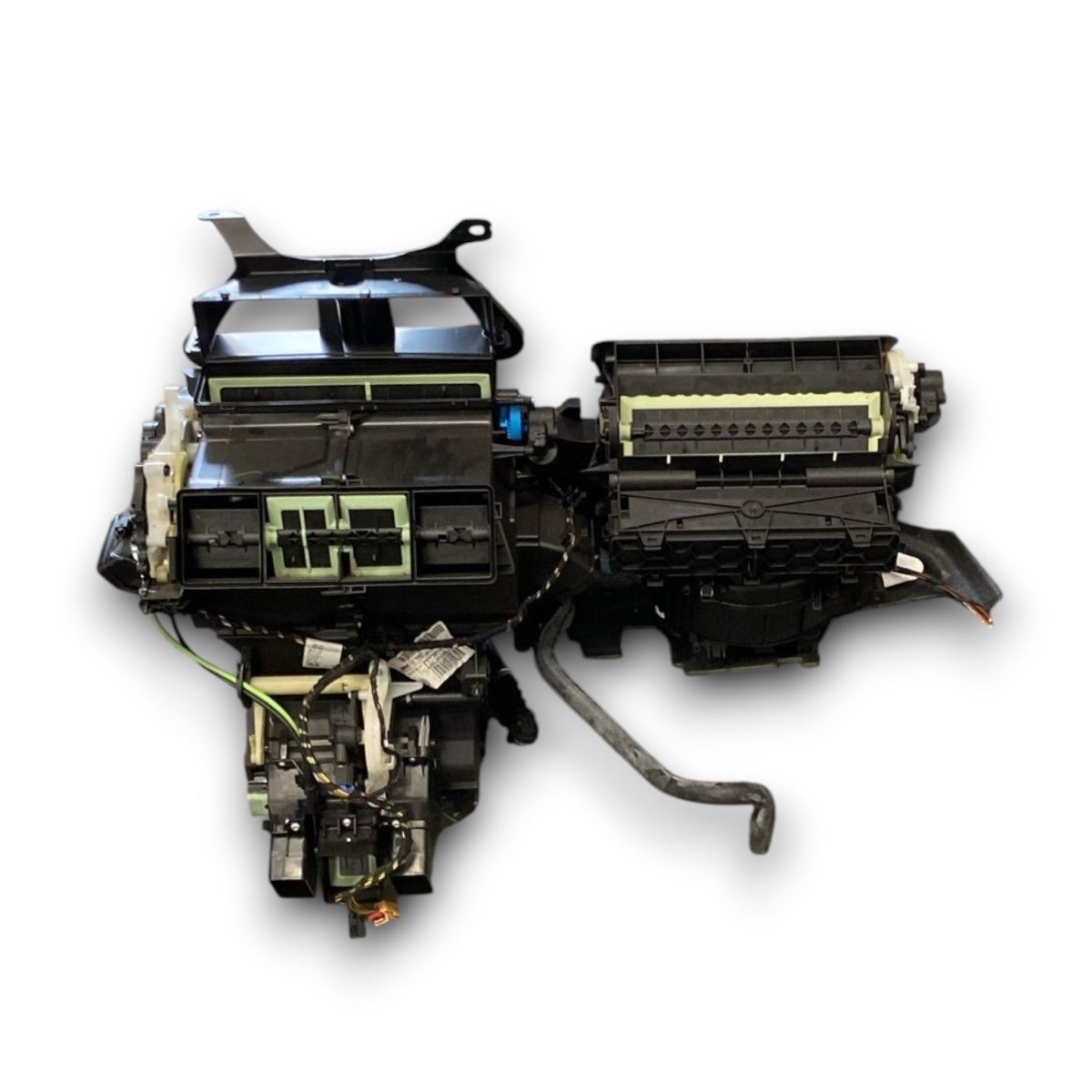 Stufa / gruppo riscaldamento Volkswagen Tiguan ad1 cod . t1010827a 2.0 diesel (2016 > 2024) - F&P CRASH SRL - Ricambi Usati